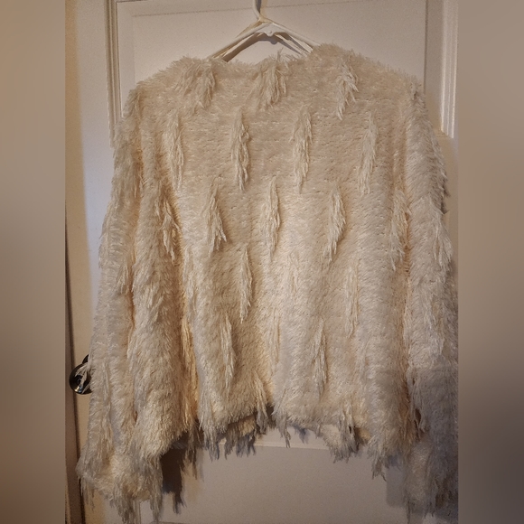 Stepping Out Jacket in Cream - Picture 2 of 3